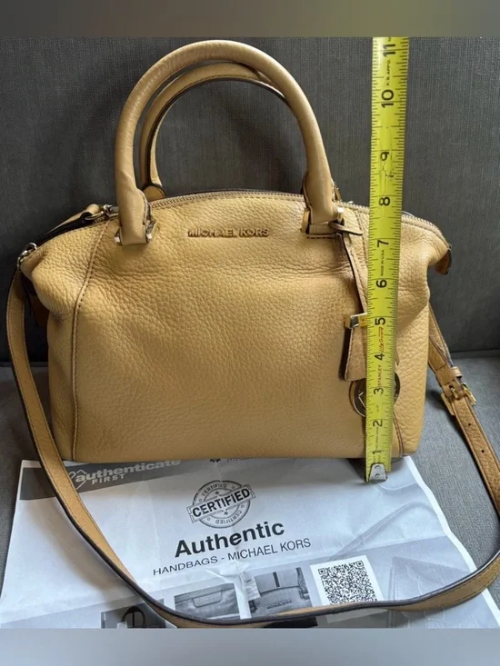 Michael Kors Pebbled Leather Riley Satchel- Peanut Butter/Tan W/COA and GUC💜 - Picture 4 of 16